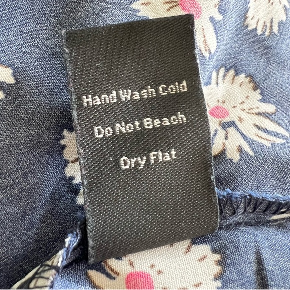 Fifty Street Navy Blue Floral Mini Skirt, Small - Picture 7 of 7